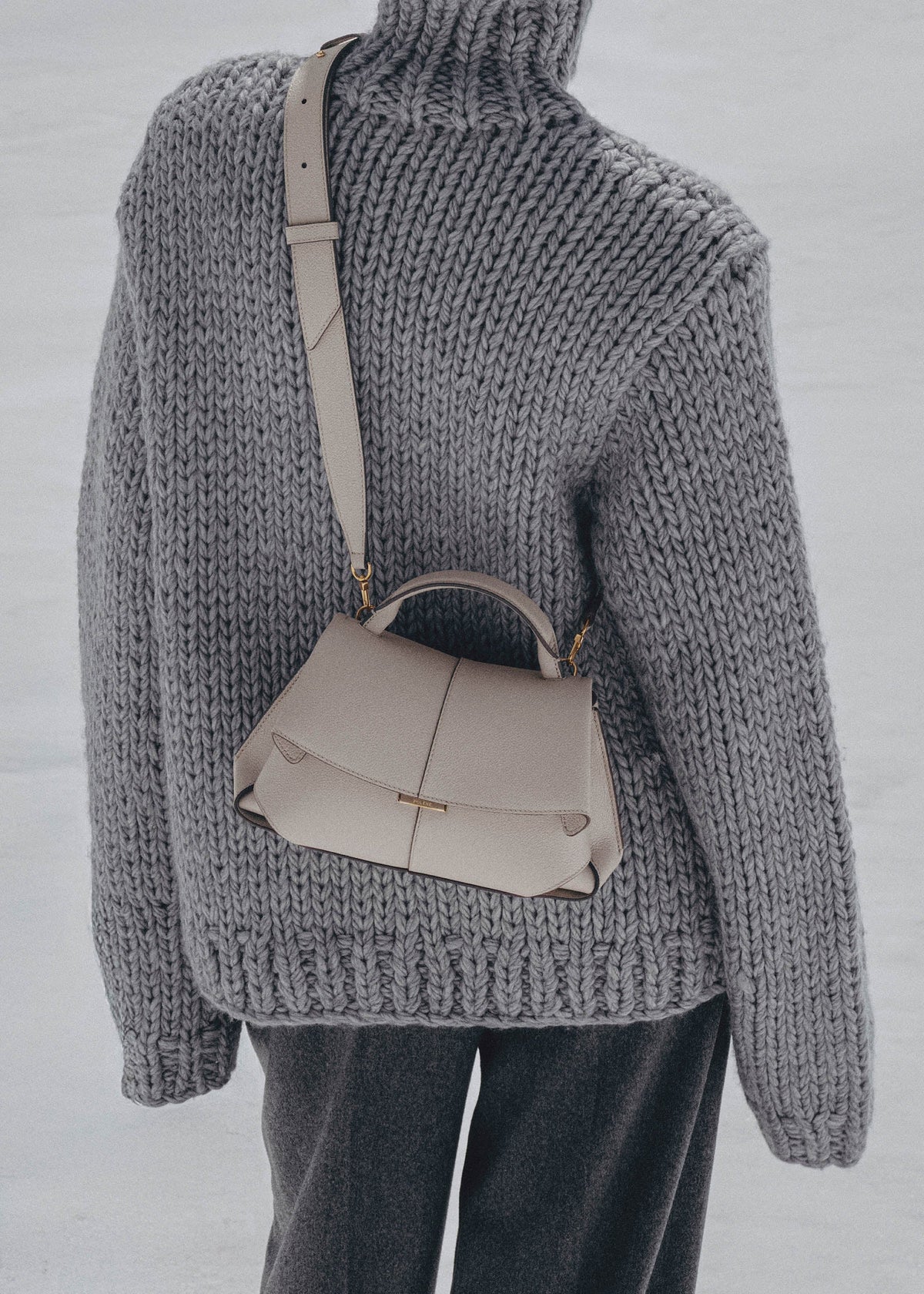 Mokki Mini - Nebel Genarbtes Leder
