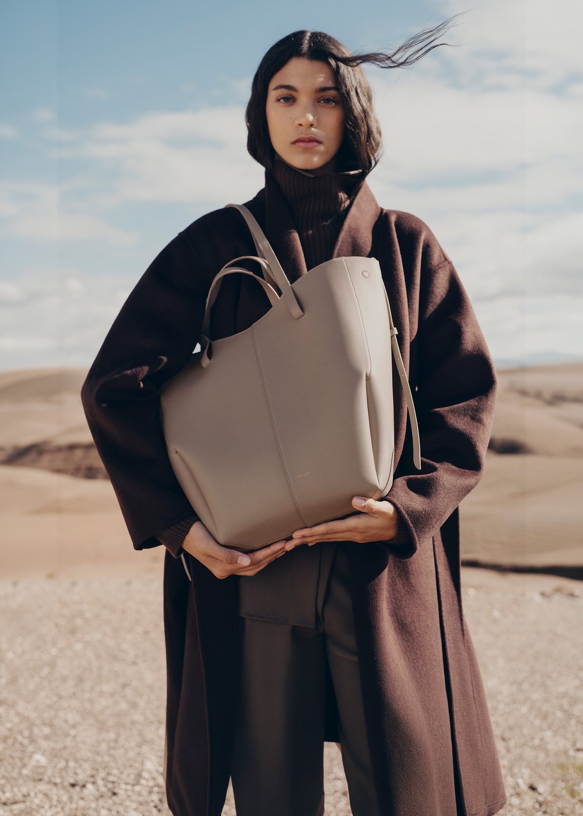 Cyme Tote - Taupe Genarbtes Leder