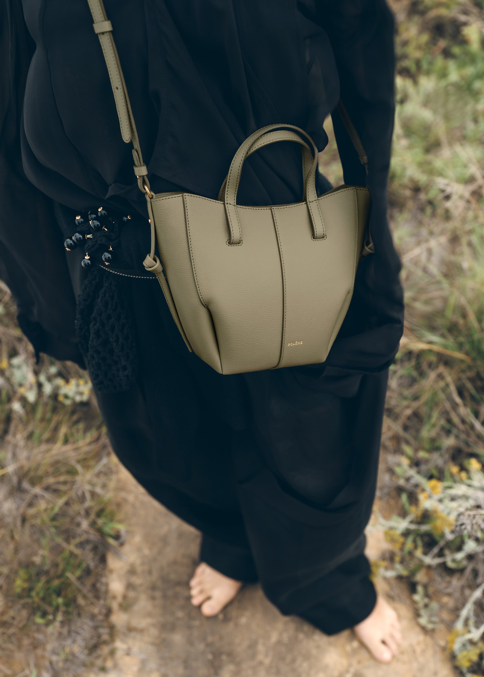 Cyme Tote Nano - Lindgrün Genarbtes Leder