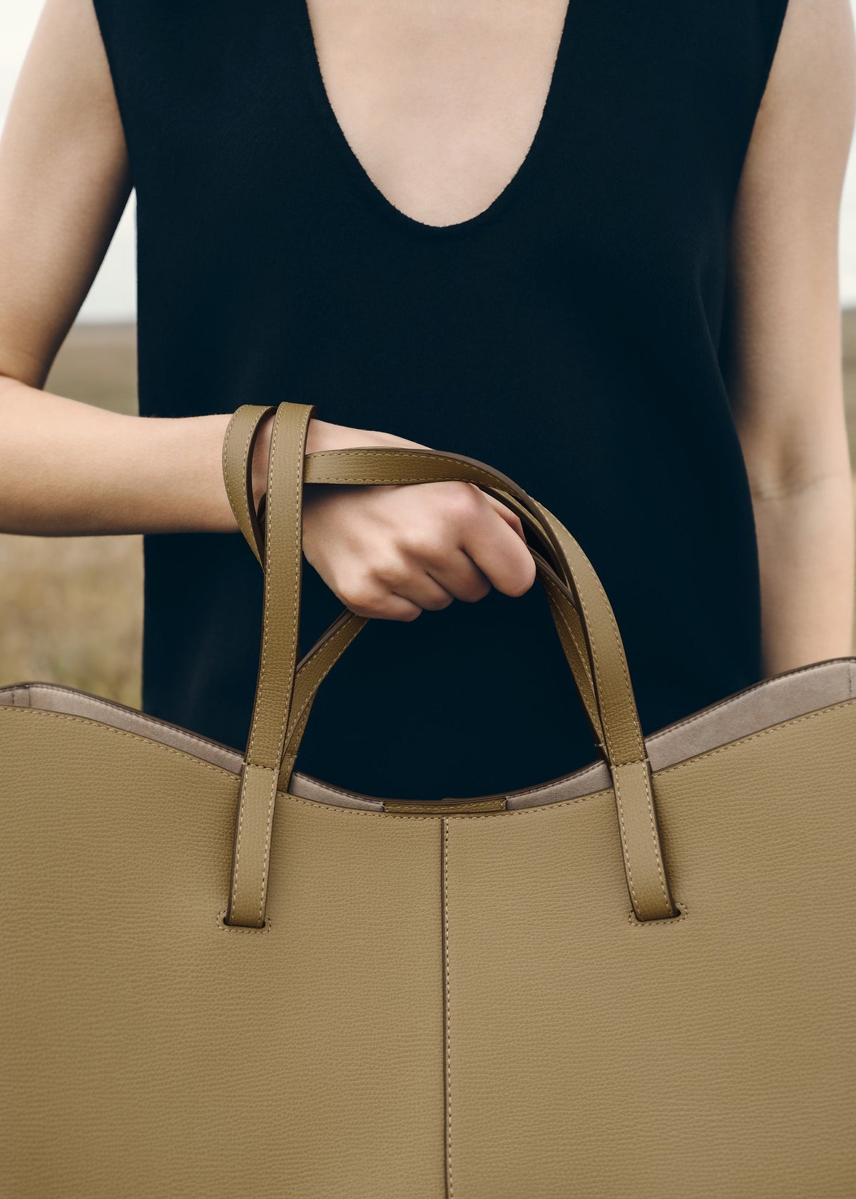 Cyme - Olivbraun Genarbtes Leder