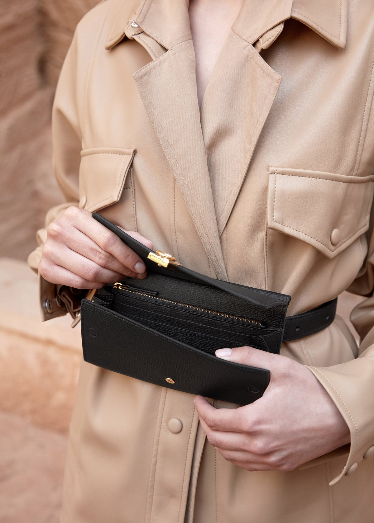 Numéro Sept Gürteltasche - Schwarzes Genarbtes Leder