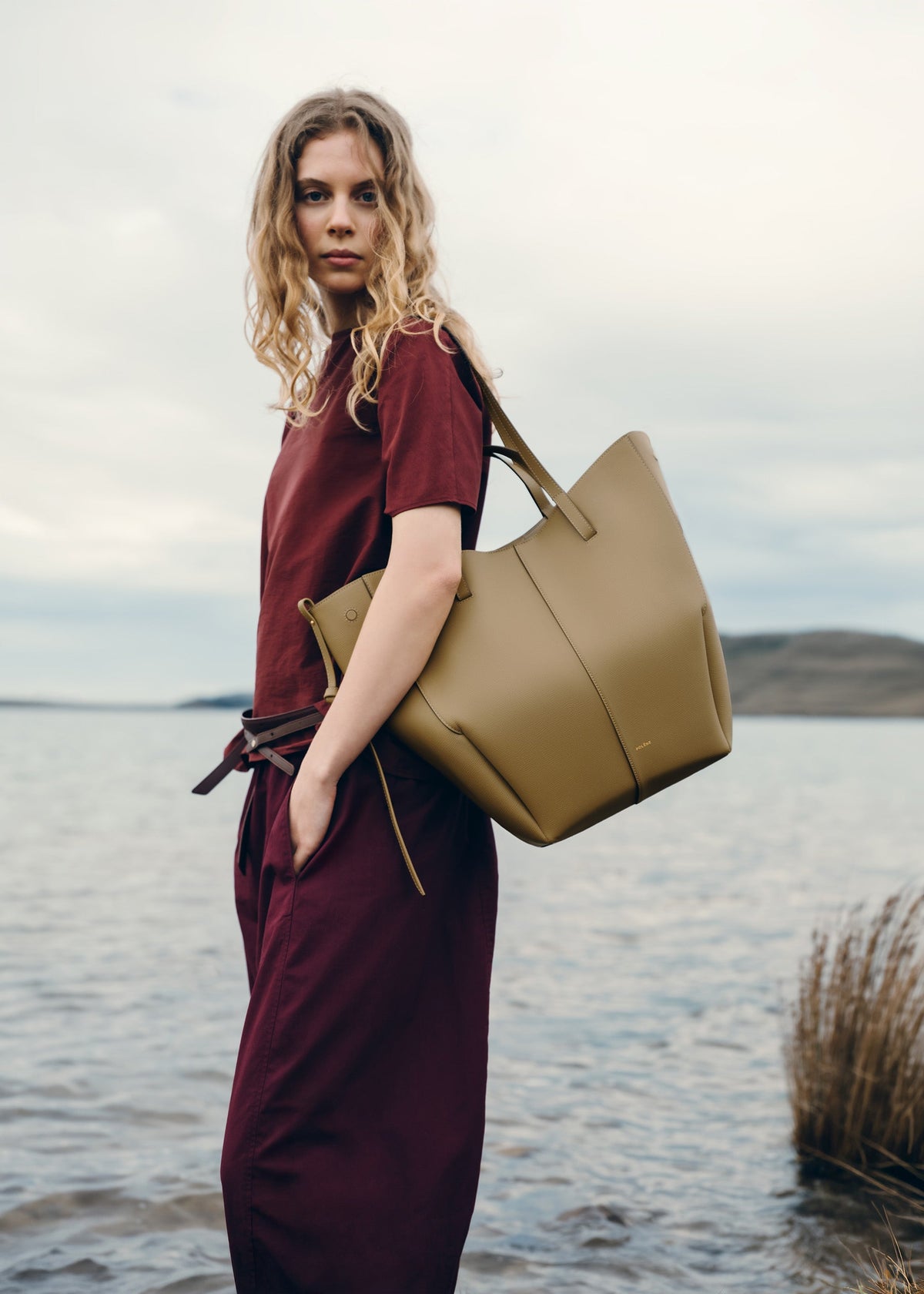 Cyme Tote - Olivbraun Genarbtes Leder